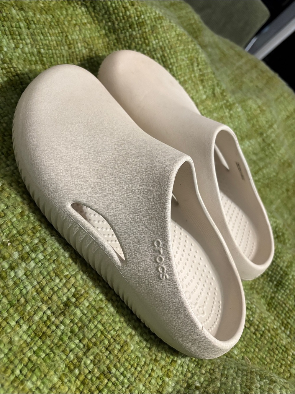 CROCS White Slide-On Clog Mules - Picture 4 of 6